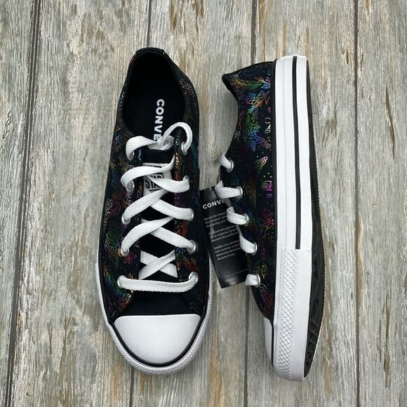 Little Girl Chuck Taylor All Star Butterfly Shine
Low Top Sneaker Shoes Size 3 - Picture 1 of 9